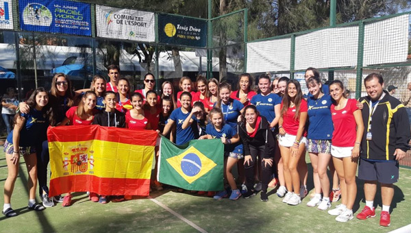 Chicas cuartos mundial menores Castellón