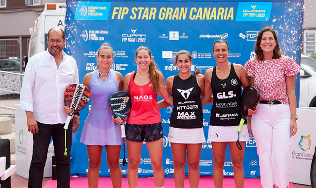 Entrega de ttulos chicas FIP Star Gran Canaria