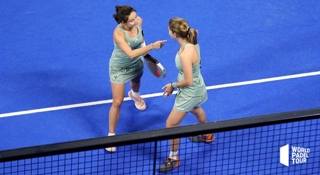 Paula Josemaría y Ari Sánchez cuartos de final femeninos Alicante Open 2022