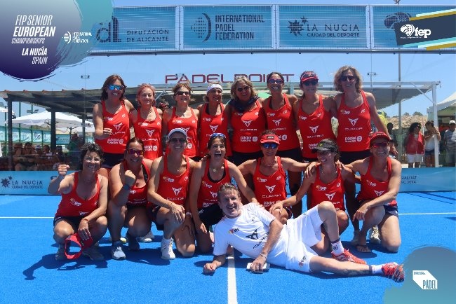 Equipo espaol veteranos femenino campeonas de Europa 2023 La Nuca