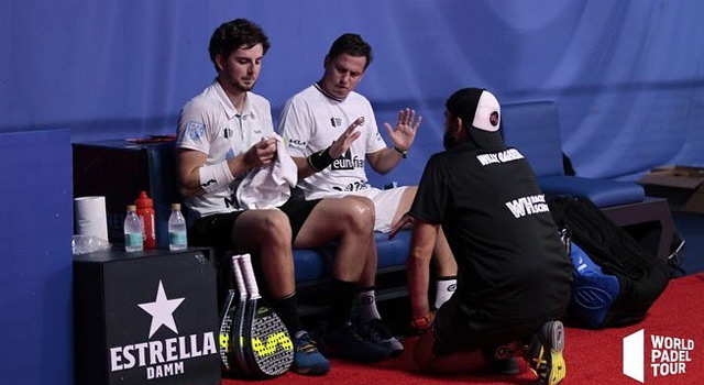 Miguel Yanguas y Paquito Navarro banquillo octavos Menorca Open 2022
