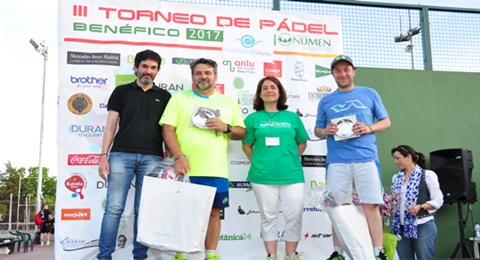 El Club Brezo-Osuna se convirti en un bonito homenaje de pdel solidario