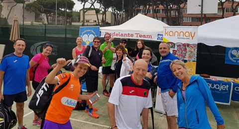 El torneo Padelante Team contra el cncer de mama recibi elogios y aplausos