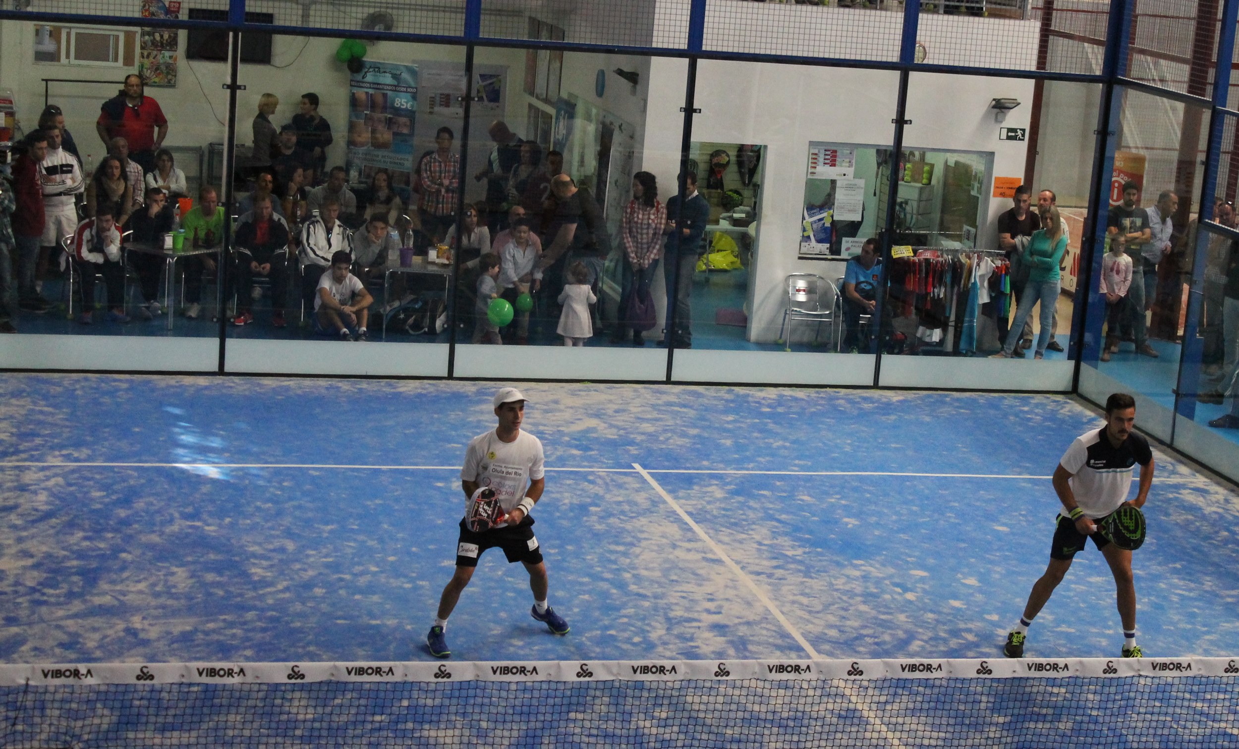 Centenares de agradecimientos y aplausos para el torneo Colors Padel