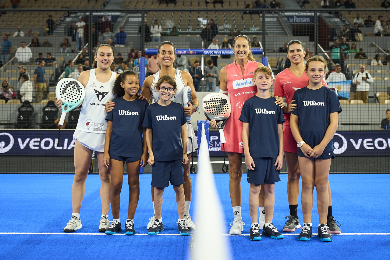 Inicio de la semifinal entre Andrea y Sofia vs. Gemma y Delfi (Premier Padel)