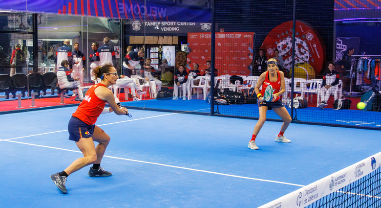 Pilar Santibáñez y Eva Gayoso final FIP Senior Padel Cup 2025