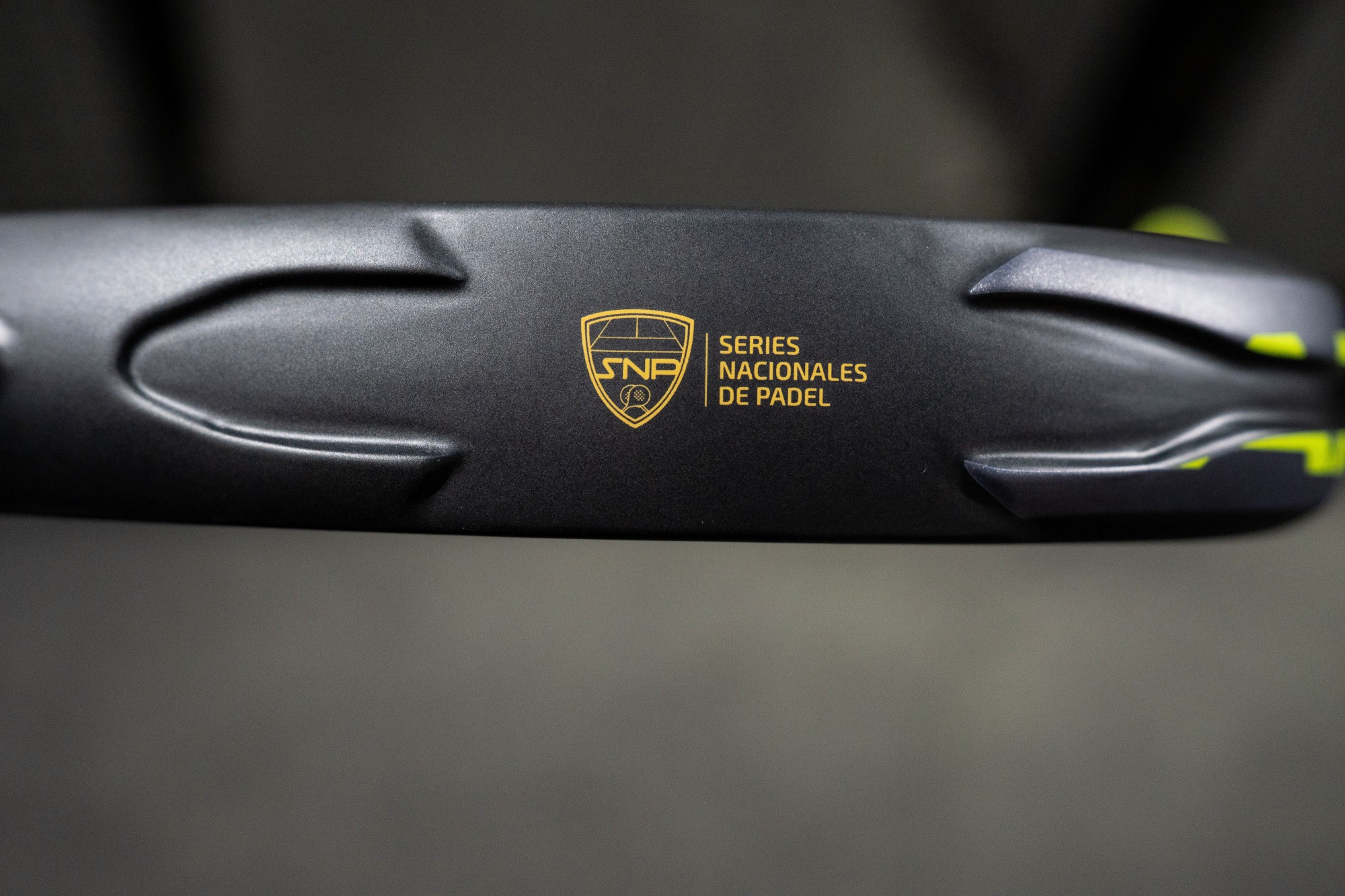 Adidas-Padel-pala-oficial-SNP-2026