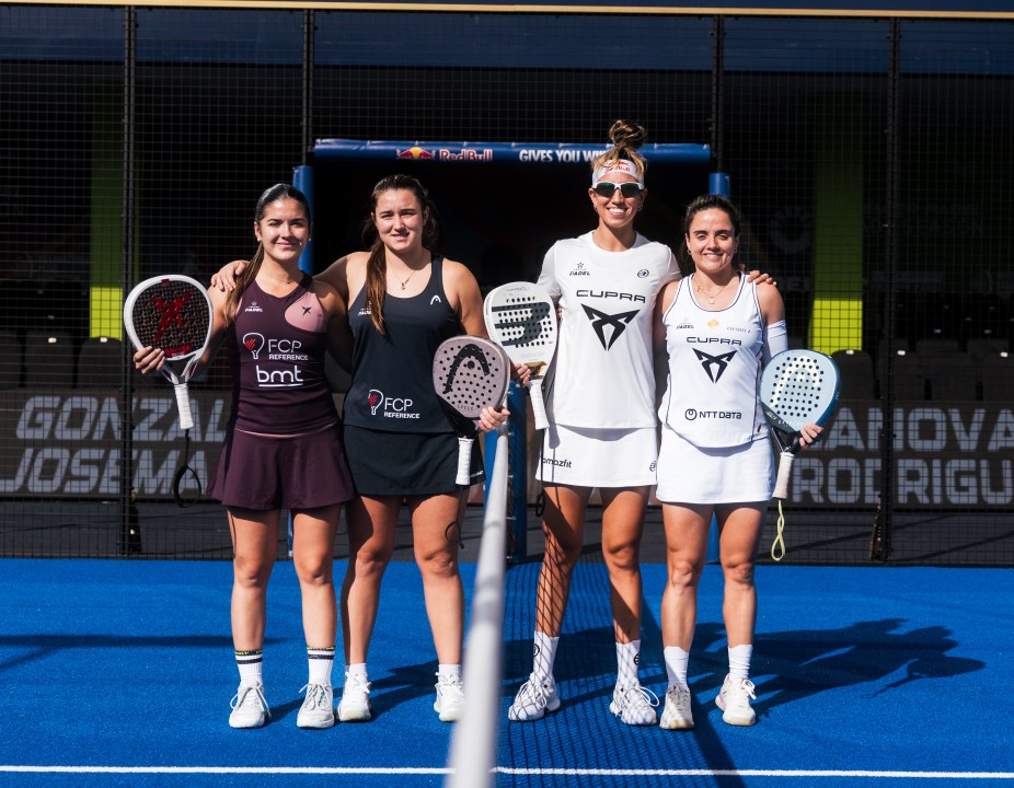 Debut Bea González y Paula Josemaría Riad 2026