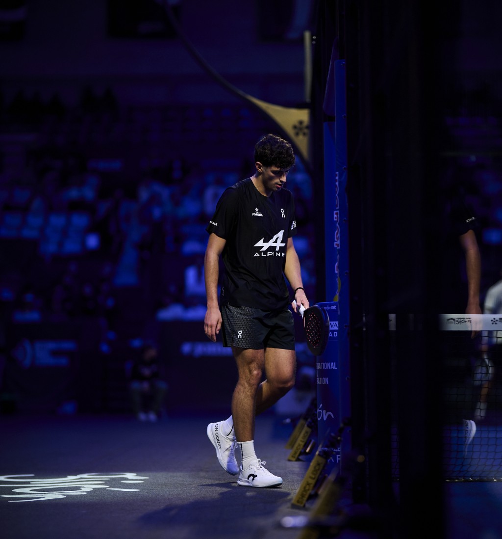 Arturo Coello debut Gijón P2 2026