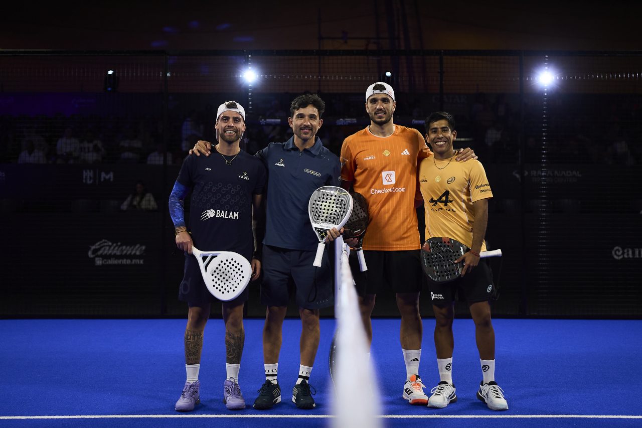 Inicio del partido entre Alfonso-Gutiérrez vs. Galán-Chingotto en cuartos de final de CAancún (Premier Padel)