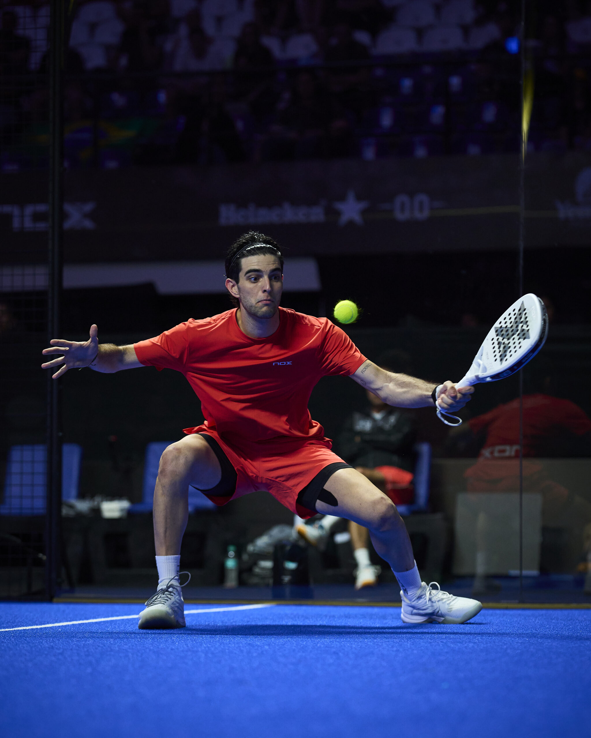 Juani De Pascual durante el partido de octavos en Asunción (Premier Padel)