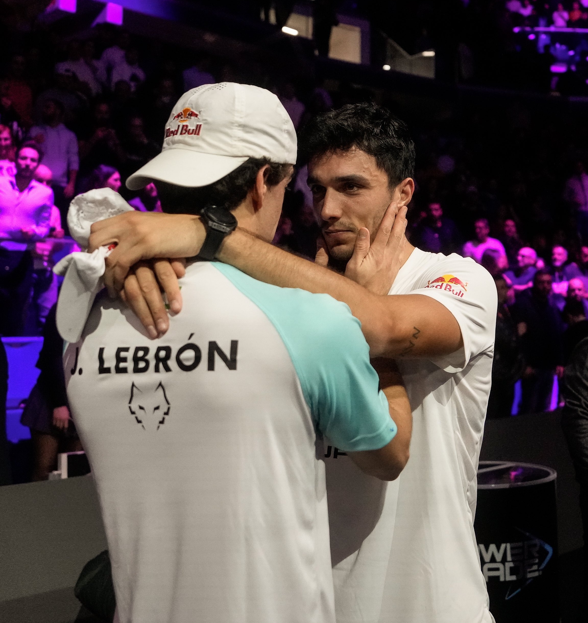 Ale Galán y Juan lebrón abrazo final Milano Premier Padel P1 2023 