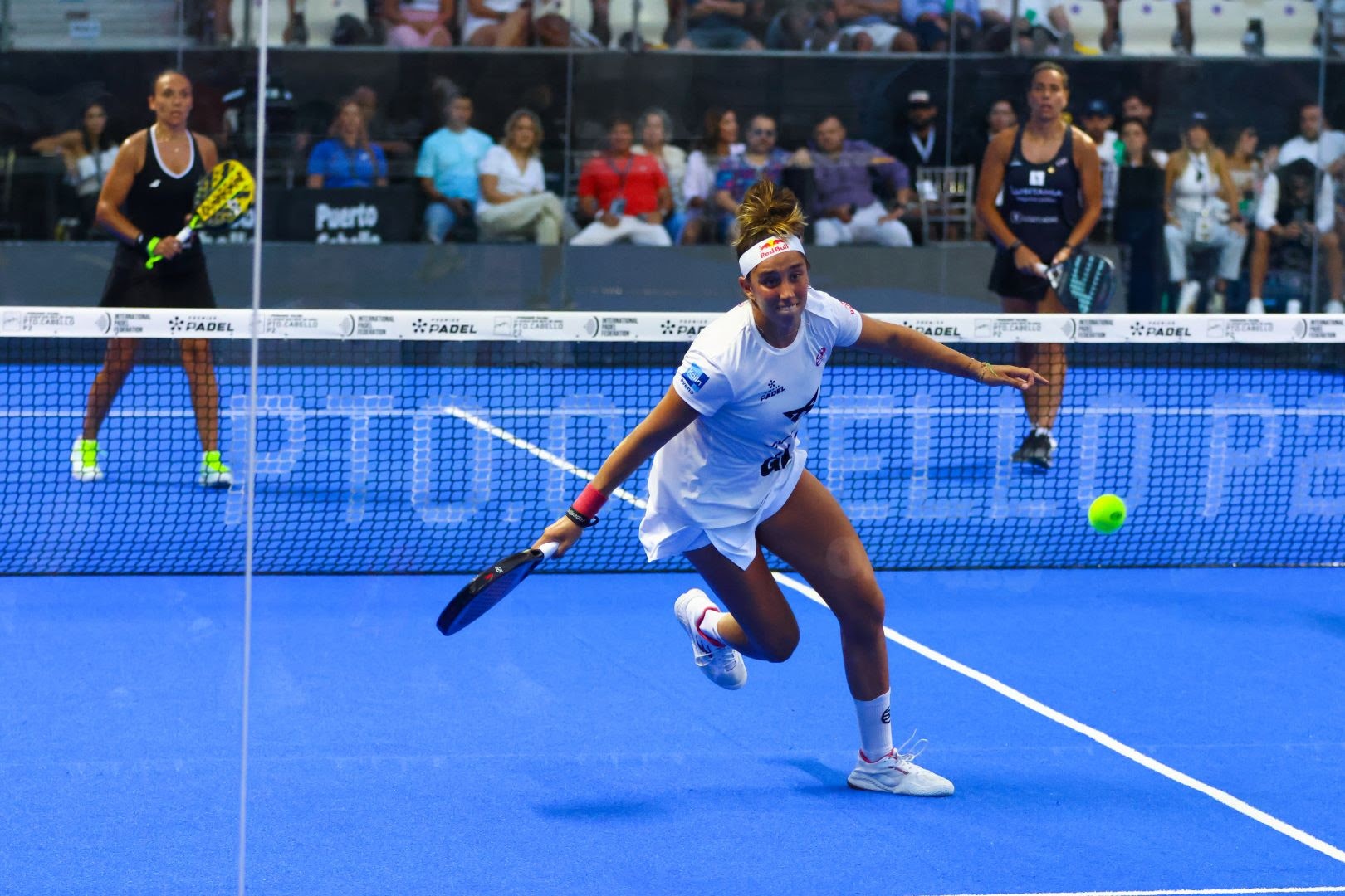 Bea González semis Puerto Cabello P2