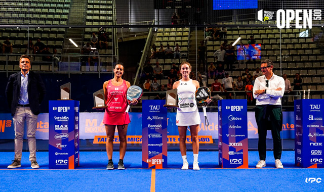 Entrega título final femenina Alicante Open 500 2023