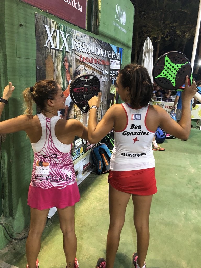 Ganadoras Mari Carmen Villalba y Bea González final Internacionales Córdoba