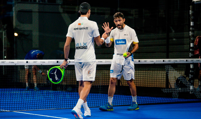 Momo y Sanyo debut Paris Premier Padel 2023 
