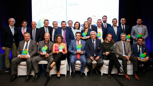Premios patrocina un deportista Mondo césped
