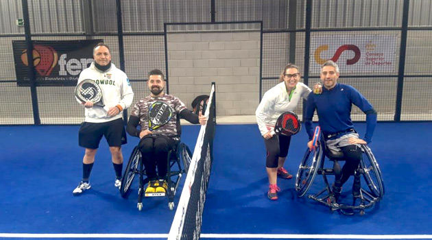 Jugadores pádel inclusivo mixto competición