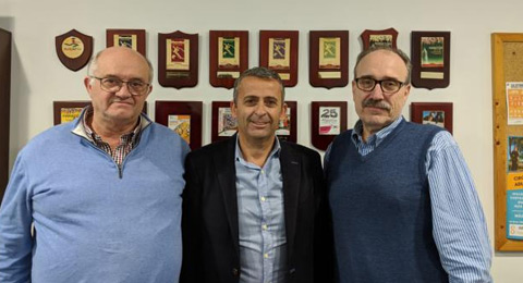 La Federación Andaluza se reúne con el IMD para potenciar las citas de pádel en Sevilla