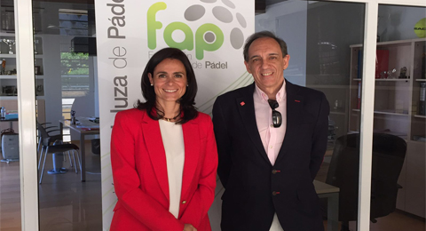 La Federación Andaluza de Pádel se vestirá de la marca deportiva Naffta